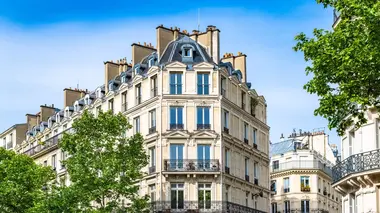 Recherche appartement ou maison S16E07 Olivia et David, Quentin et Philippine, Max et Yvan / Sylcie / Aurélia et Julien