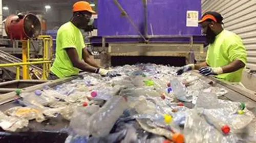 Recyclage, les points noirs du business vert
