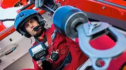 Visuel de Rega 1414, les secours arrivent