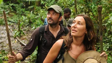Rendez-vous en terre inconnue Zazie chez les Korowai