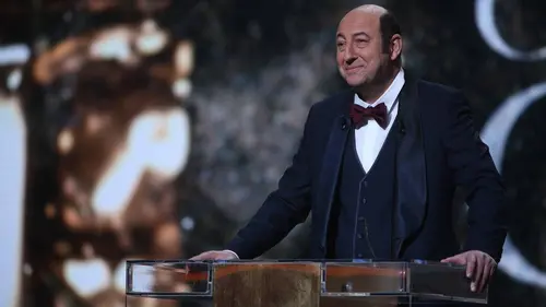 Rendons à César