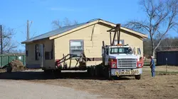 Rénovation impossible S06E08 Haut en couleur