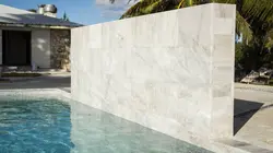 Rénovation Island : un chantier au paradis  S02E03 Date limite