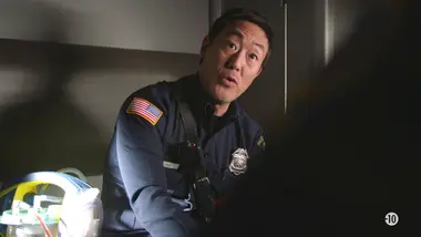 9-1-1 : S6 E16 - Cherche et trouve