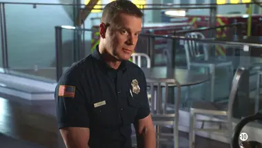 9-1-1 : S6 E9 - Le vent qui rend fou