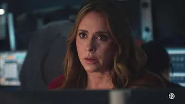 9-1-1 : S8 E14 - Virus