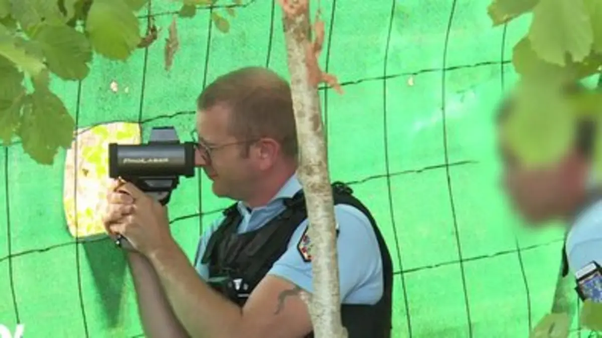 replay de 90' Enquêtes - Rodéos sauvages, excès de vitesse, drogue au volant : qui sont les nouveaux chauffards ?