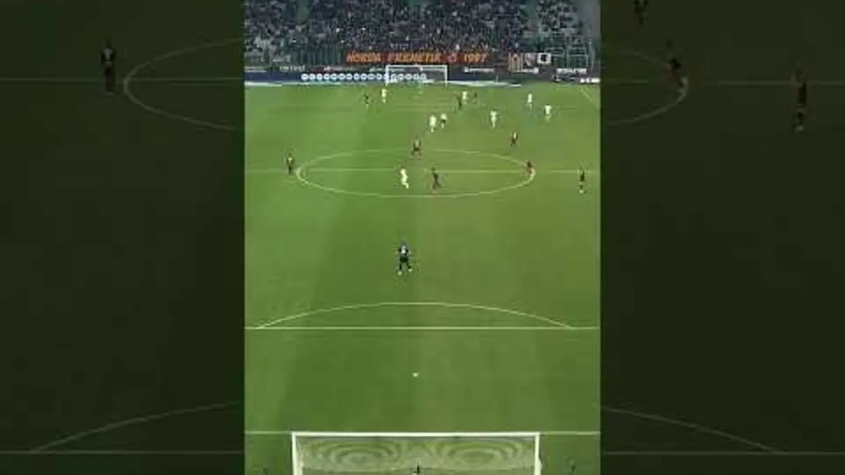 replay de ? a goal from 68 metres? #ligue1 #ligue1mcdonalds #historical #topgoal