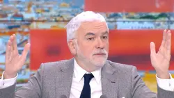 "À l'ESJ de Lille, ils s'endorment avec un portrait d'Edwy Plenel au-dessus de leur tête" (P. Praud)