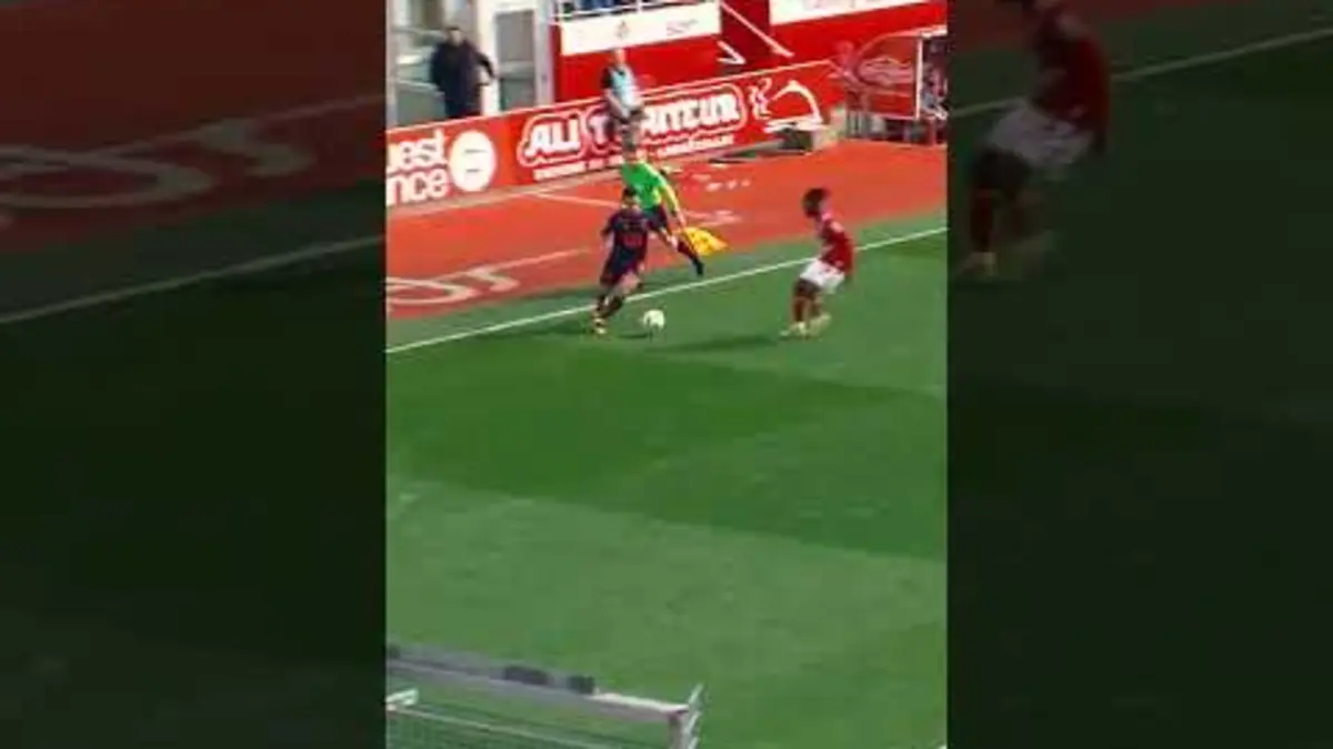 replay de Adam Ounas ??