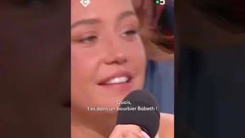replay de Adèle Exarchopoulos et Babeth en coulisses ? #CàVous
