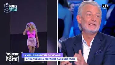 Afida Turner invitée à performer à la rentrée d'une école de commerce