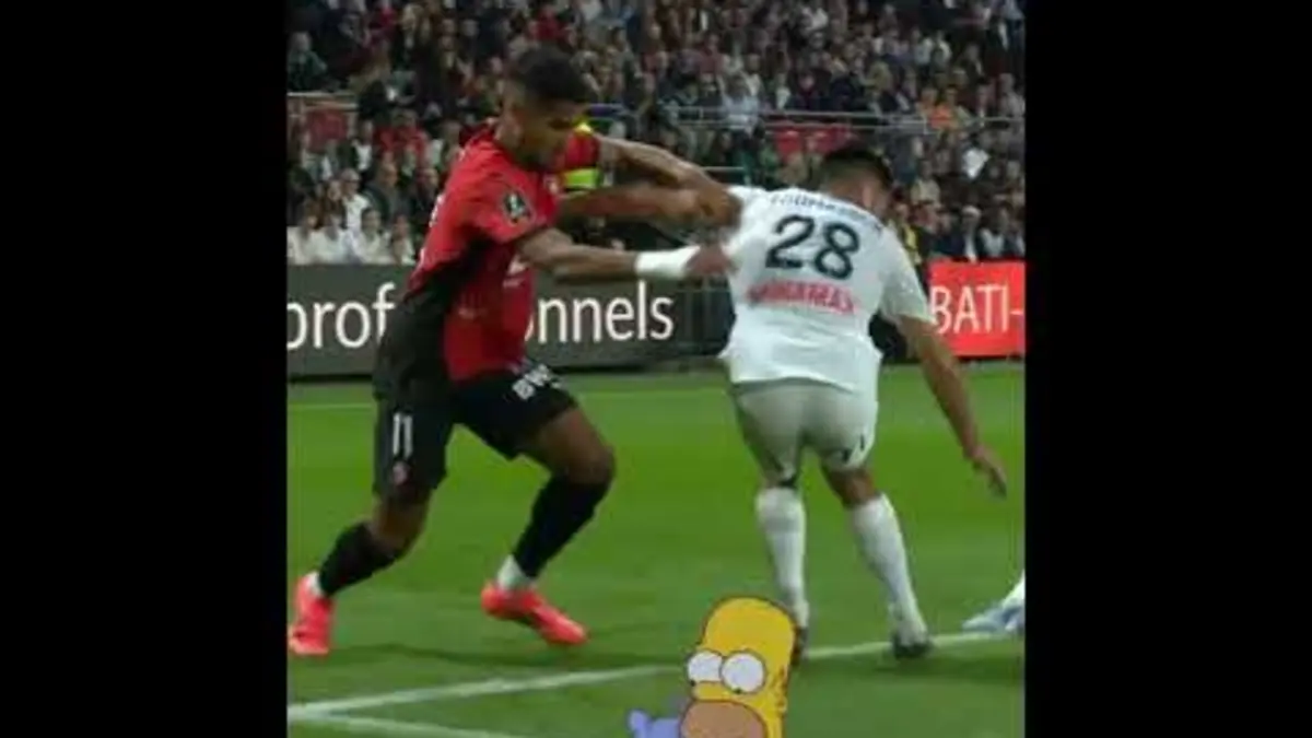 replay de Aïe ? #ligue1 #ligue1mcdonalds #football #foot #sport #soccer #Blas #rennes #footballedits