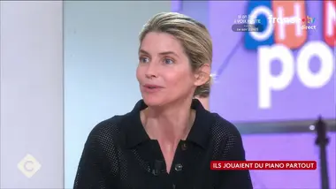 Alice Taglioni se met à nu dans son premier album