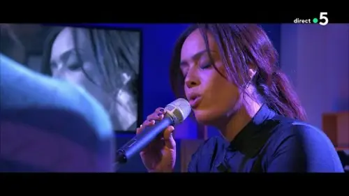 replay de Amel Bent - “Décharge mentale”  - C à vous