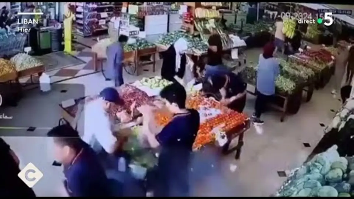 replay de Après les bipeurs, des talkies-walkies du Hezbollah explosent - La Story - C à Vous - 18/09/2024