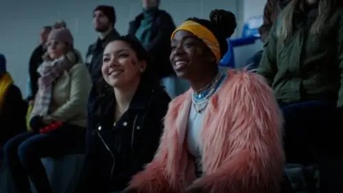 Premier trio S01E16 Attention : rudesse