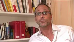 Au nom de la vérité - S01 E25 - Mariage en péril