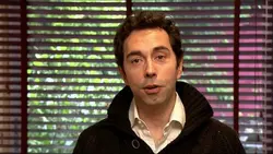 Au nom de la vérité - S01 E29 - Vol d'identité