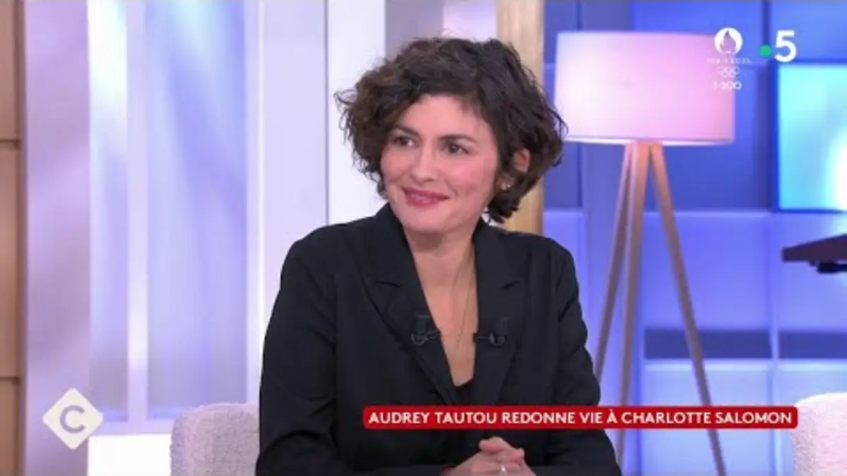 replay de Audrey Tautou redonne vie à Charlotte Salomon - C à Vous - 08/01/2024