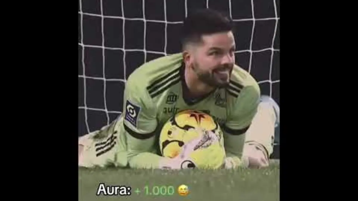 replay de Aura ? #Ligue1 #aura #Edit