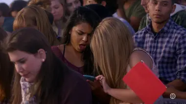 Awkward : S4 E1 - Les prémices d'une dernière année