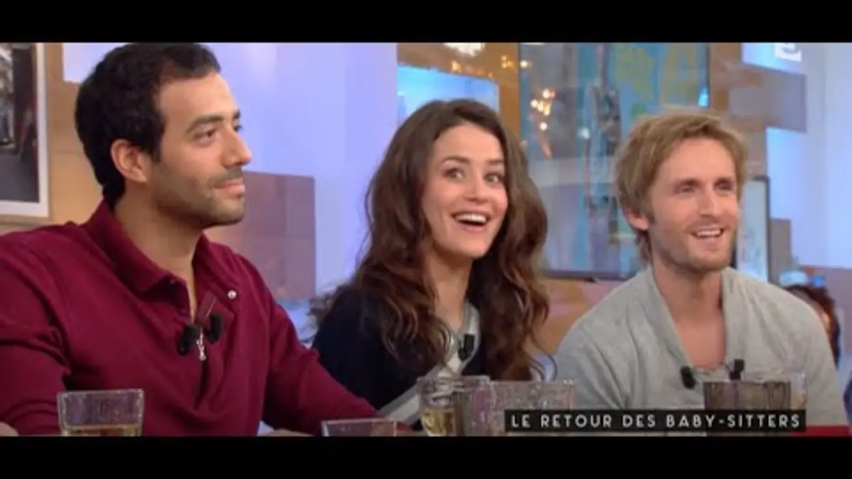 replay de Baby-sitting 2 : le retour des baby-sitters au cinéma ! - C à vous - 25/11/2015