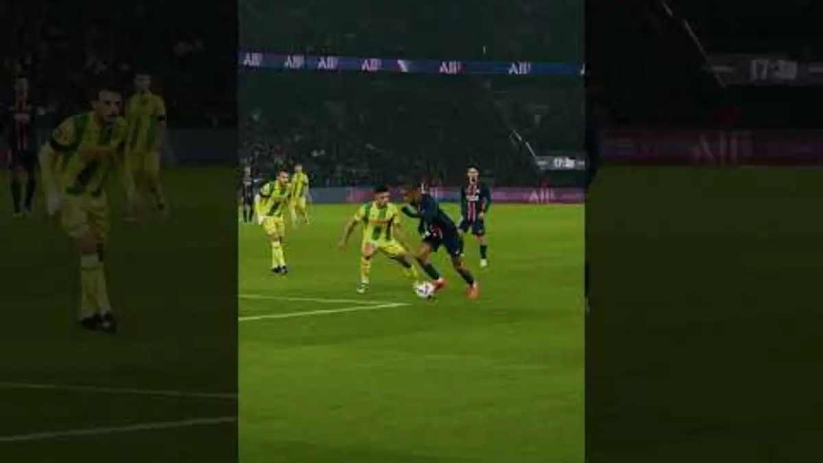 replay de Barcola's slow motion ? #psg #ligue1 #barcola