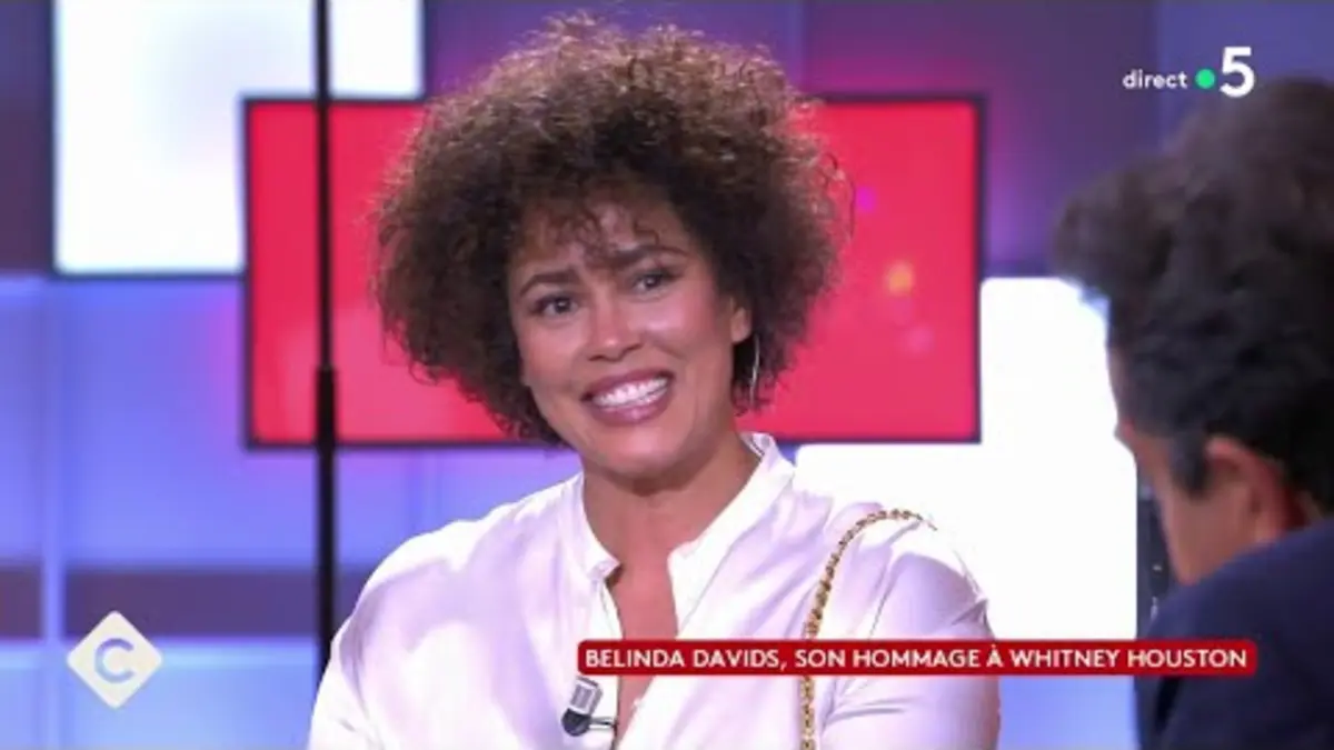 replay de Belinda Davids, son hommage à Whitney Houston - C à vous - 29/03/2024