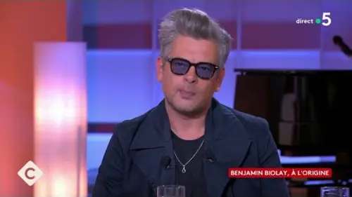 replay de Benjamin Biolay se raconte - C à vous - 25/09/2023