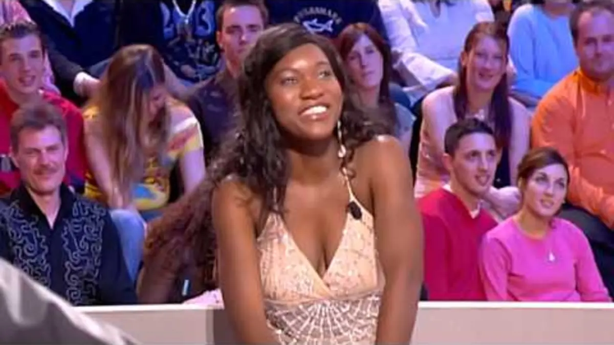 replay de Benoit a eu le coup de foudre pour Aïcha... sur CV !!!