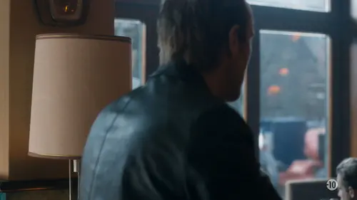 replay de Berlin station : S1 E6 - L'opération Iosava