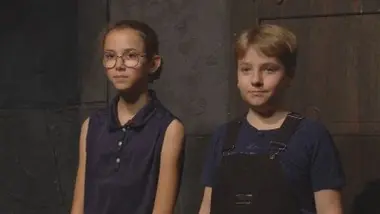 Blanche : Camille et Eugénie