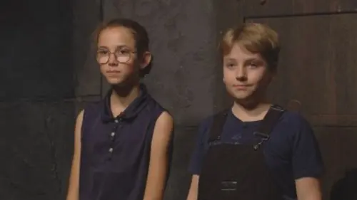 Le jugement de Rouge et Blanche S01E01 Blanche : Camille et Eugénie