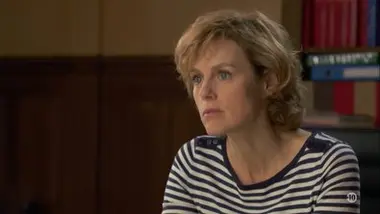 Boulevard du palais - S13 E02 - Fou à délier