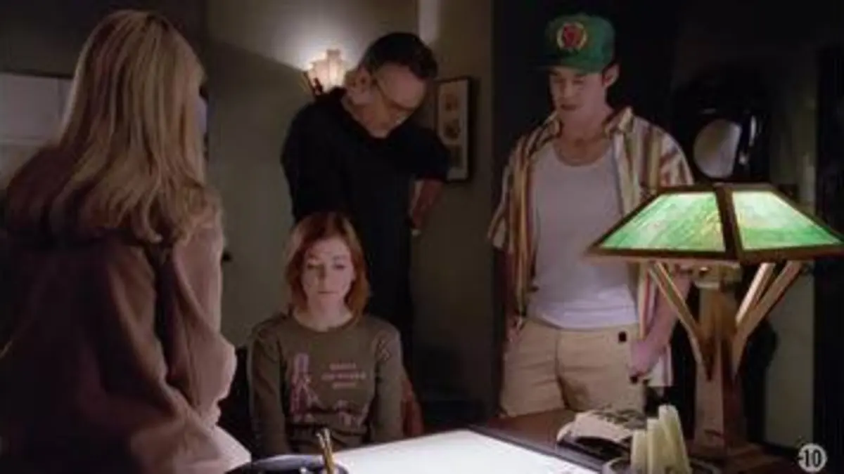 Buffy contre les vampires : S4 E11 - La fin du…