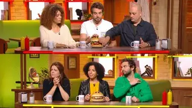 Burger Quiz avec Stefi Celma, Pio Marmaï, Jérôme Commandeur et Agnès Jaoui