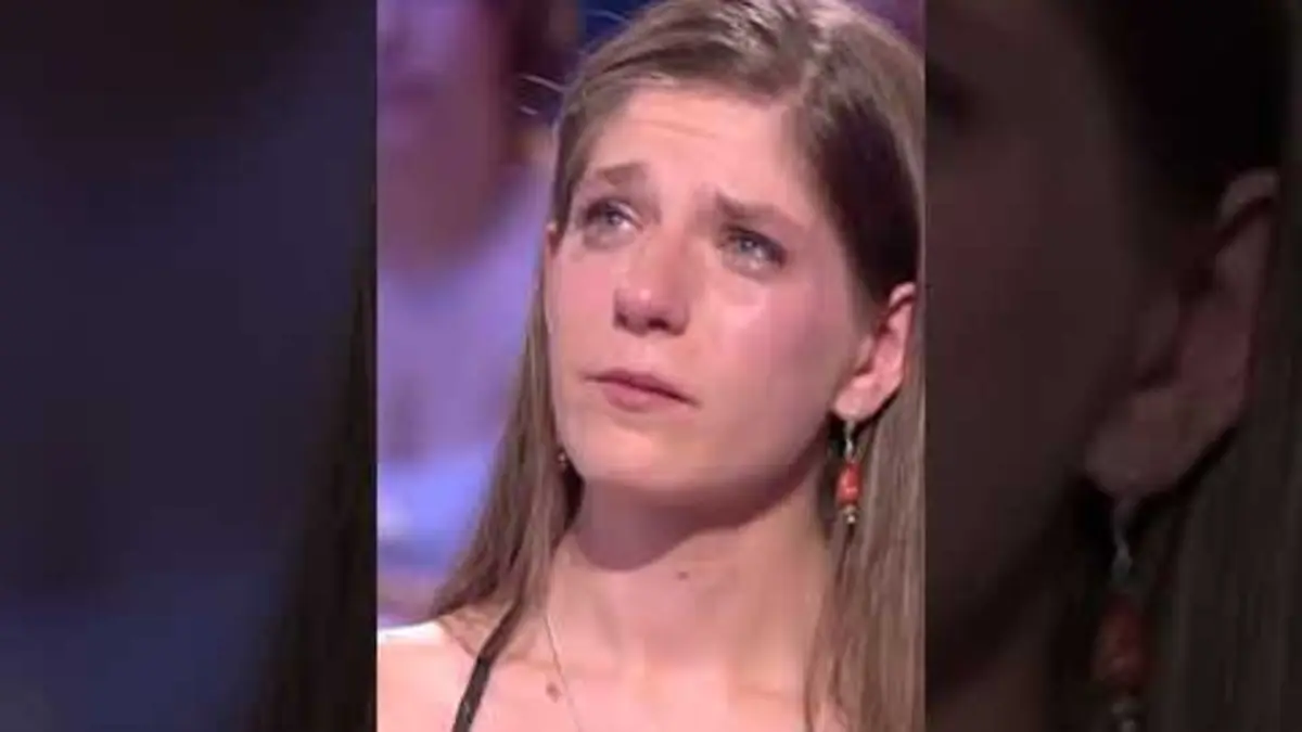 replay de C'est son premier "Bonjour maman"