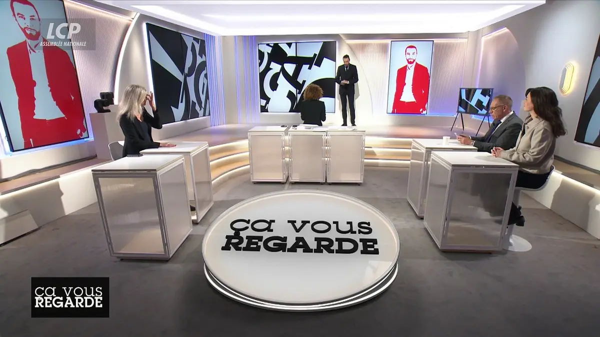 replay de Ça vous regarde - Europe : après l'élection de Donald Trump, union ou désunion ?