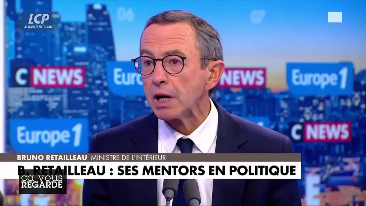 replay de Ça vous regarde - Immigration : quelle marge de manoeuvre pour Bruno Retailleau ?