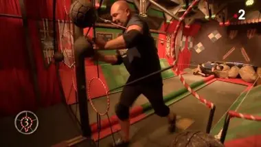 Cauet et Miko défient les tapis roulants
