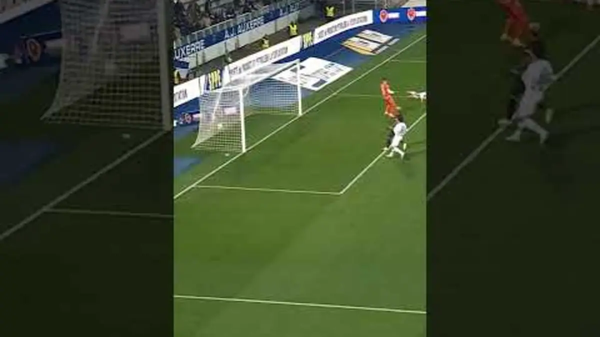 replay de Chaïbi in the top corner ?️ #ligue1 #toulouse #soccer #ligue1mcdonalds #editing #toulouse