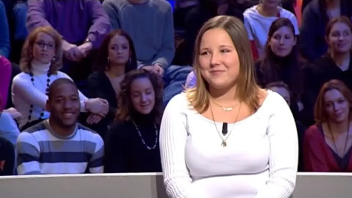 replay de Charlotte découvre le visage de son père !