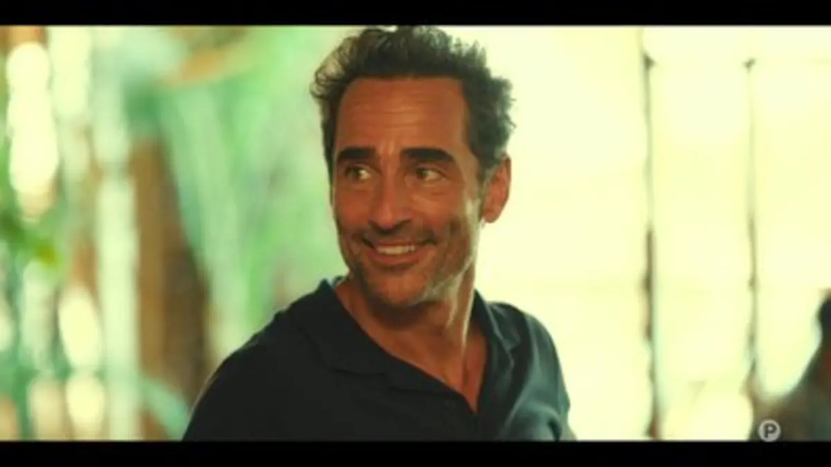 replay de Commandant Saint-Barth - S01 E01 - Le mystère du cocotier vert