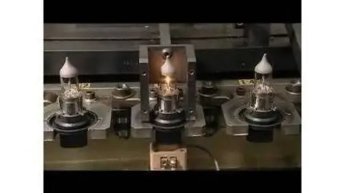 replay de Comment C'est Fait - Les Phares à Halogène