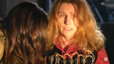 Continuum : S1 E6 - Manque de temps