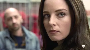 Continuum : S2 E4 - Seconde peau