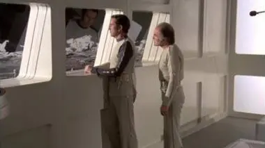 Cosmos 1999 : S1 E19 - L'anneau de Lune