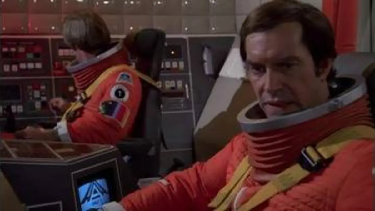 Cosmos 1999 : S2 E11 - Les chrysalides A B