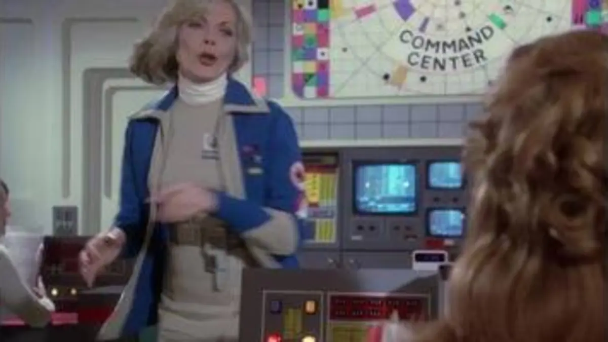 Cosmos 1999 : S2 E23 - Le syndrome de l'immunité